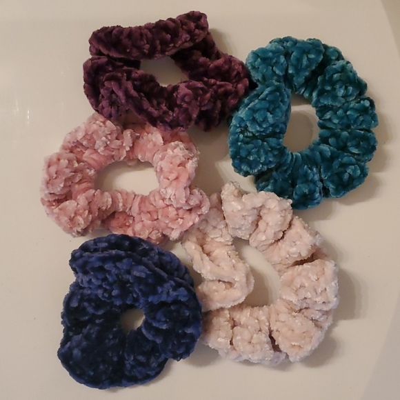 5 Handmade Crochet Scrunchies - Picture 1 of 8